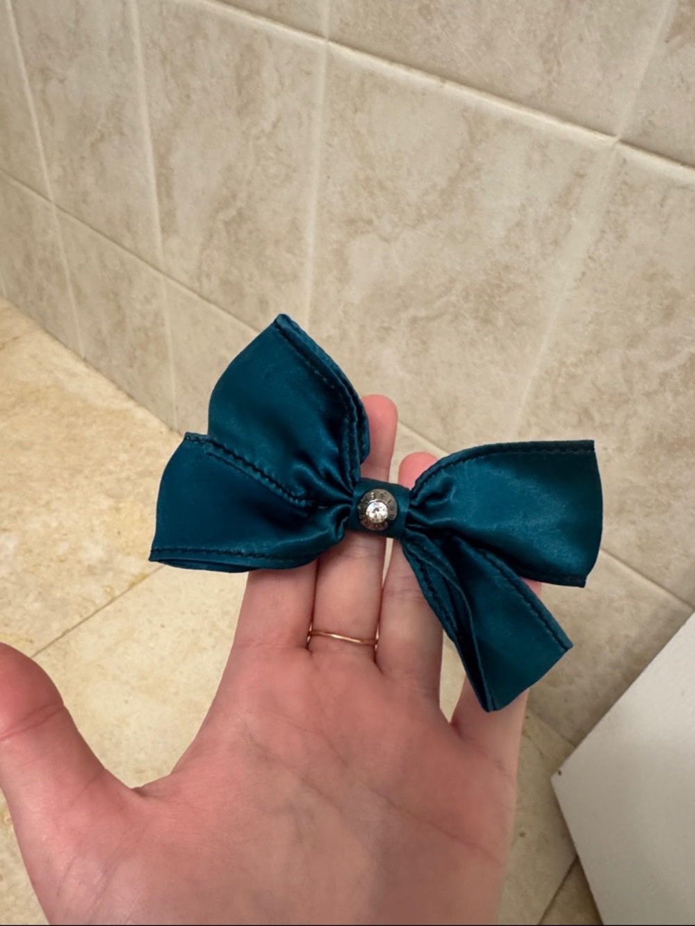 HENRI BENDEL SILK BOW Centennial stripe hair tie SWAROVSKI CRYSTAL detail preppy